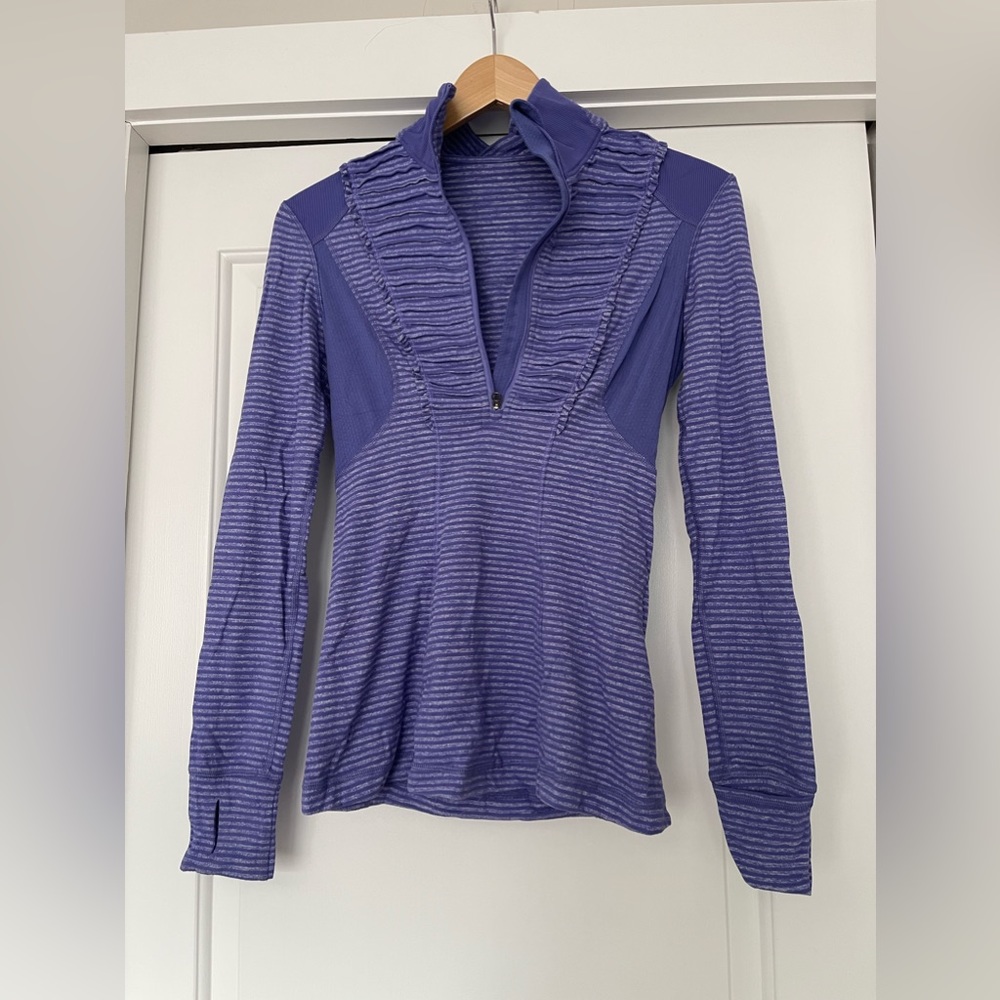 Lululemon rare find size 4